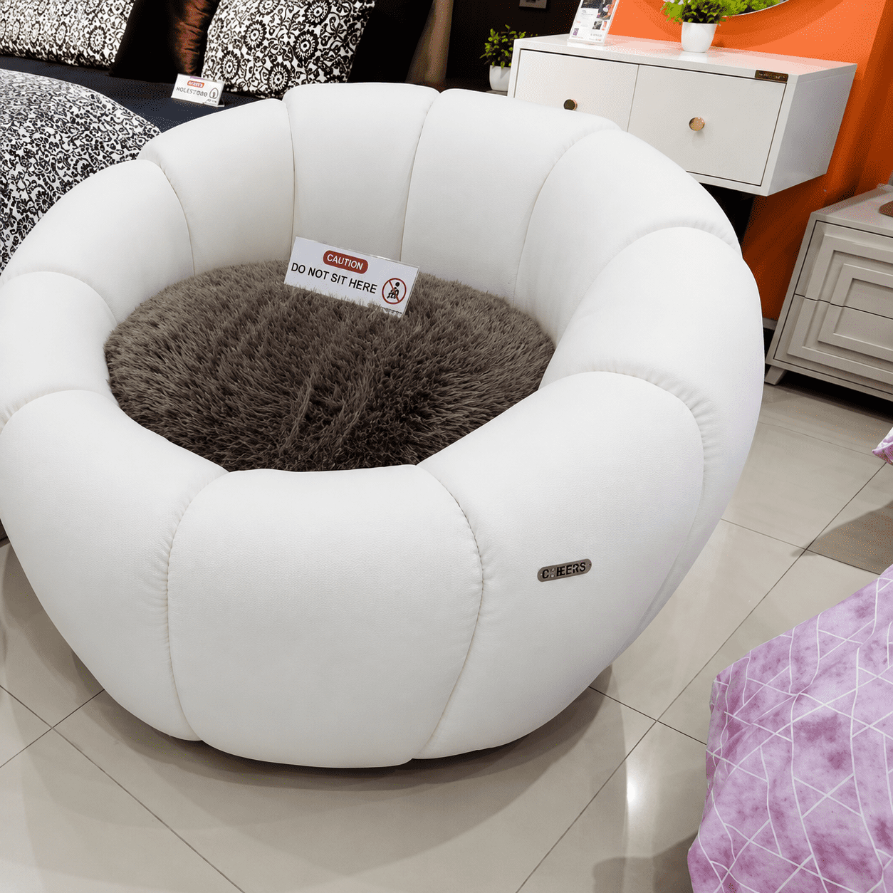 CUDDLE - Image 1