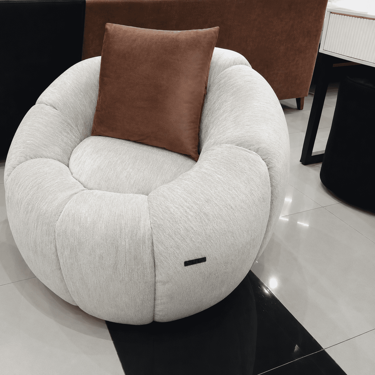 CUDDLE SMALL - Image 1